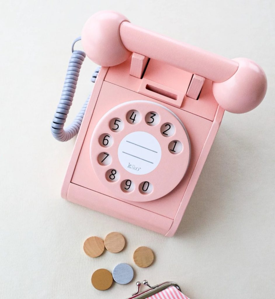 DREWNIANY KLASYCZNY TELEFON RÓŻOWY