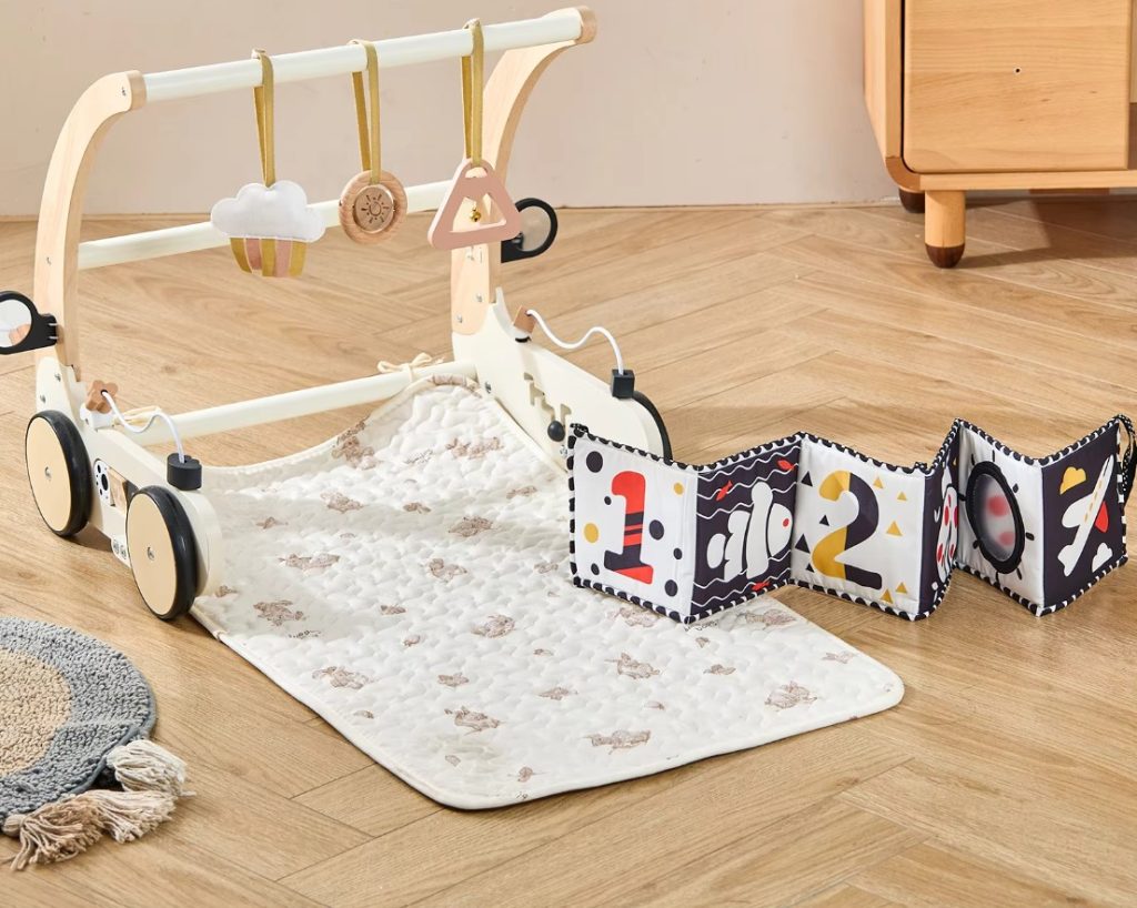 Drewniany pchacz chodzik sensoryczny manipulacyjny z matą edukacyjną 2w1 — widok 7
