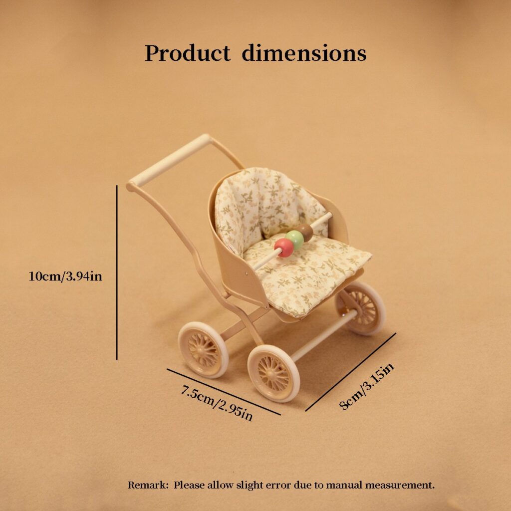 Wymiary miniaturowego wózka: 10 cm wysokości, podstawa 7,5 na 8 cm